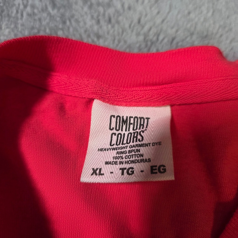 Comfort Colors Adult XL‎ T-Shirt Bundle Red Blue Disney Mickey Floral Castle 2pk - Picture 5 of 7